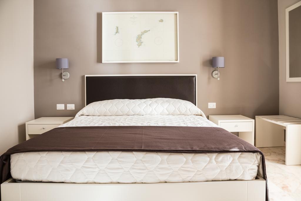 Faro Bianco Gallipoli - Suites & Apartments Экстерьер фото