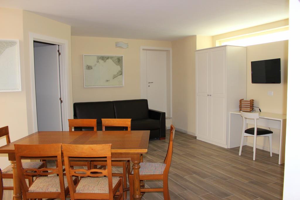 Faro Bianco Gallipoli - Suites & Apartments Экстерьер фото