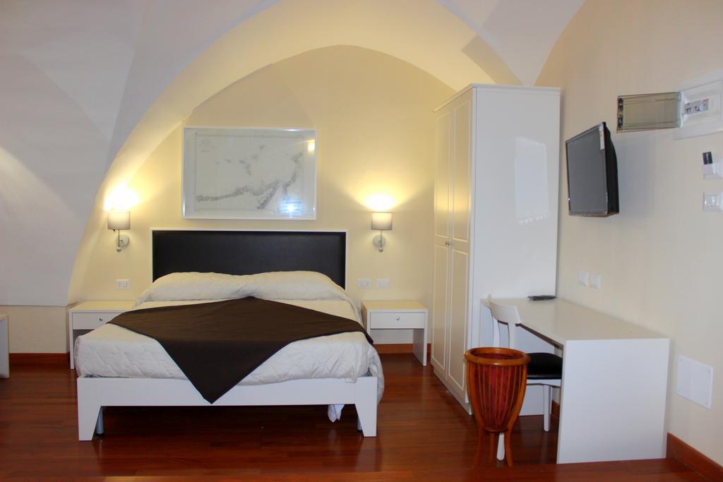 Faro Bianco Gallipoli - Suites & Apartments Экстерьер фото