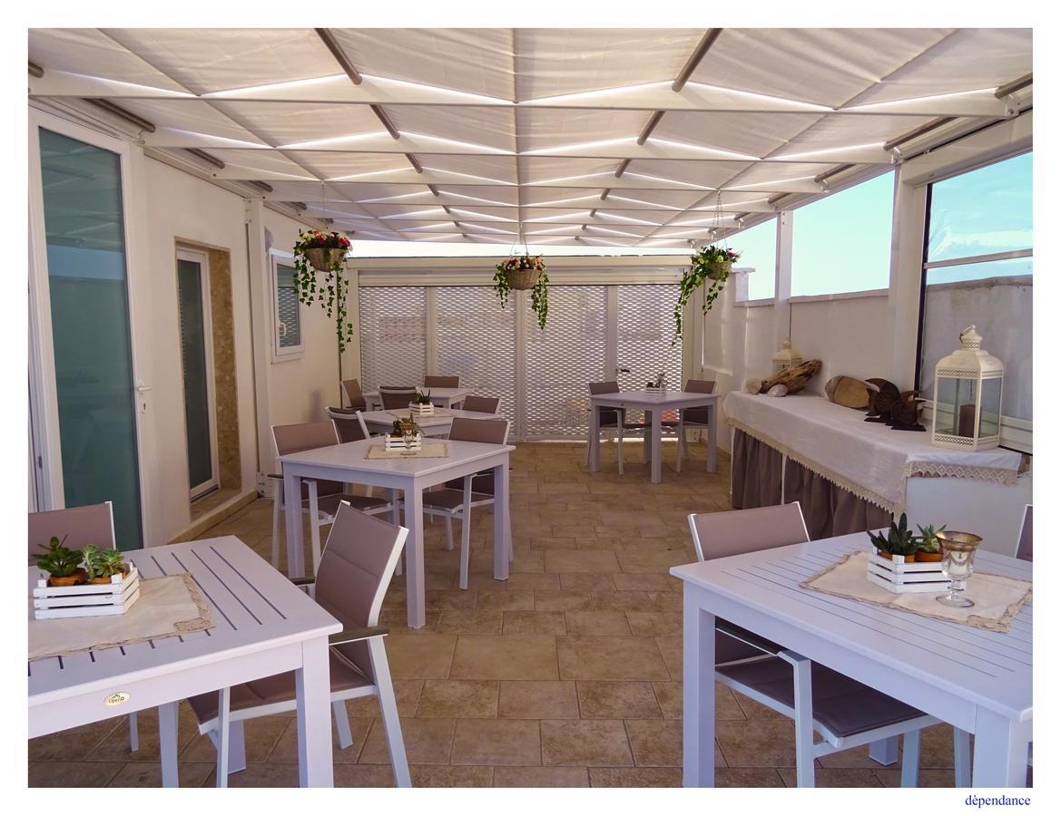 Faro Bianco Gallipoli - Suites & Apartments Экстерьер фото